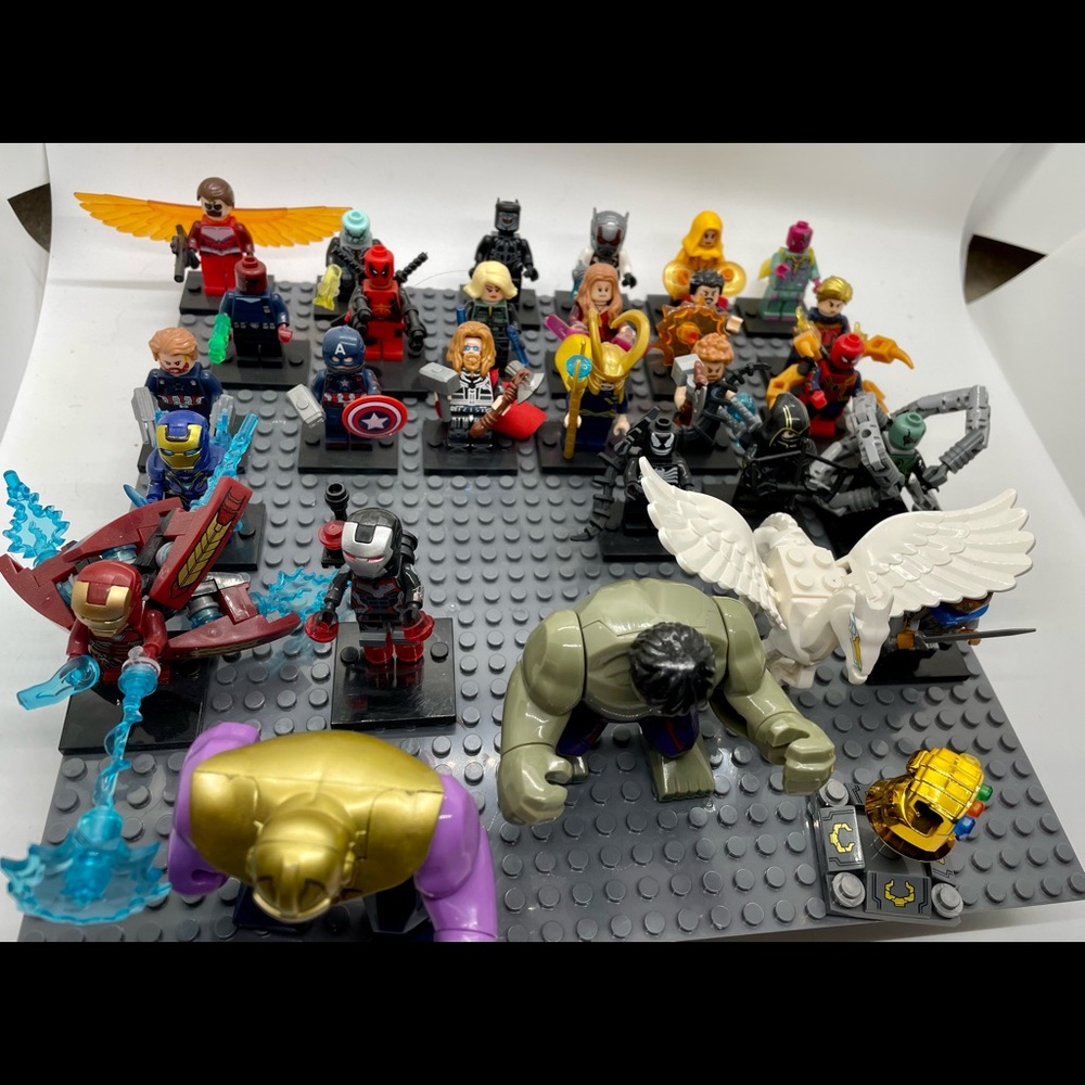 Avengers figures toy block collection 29 total